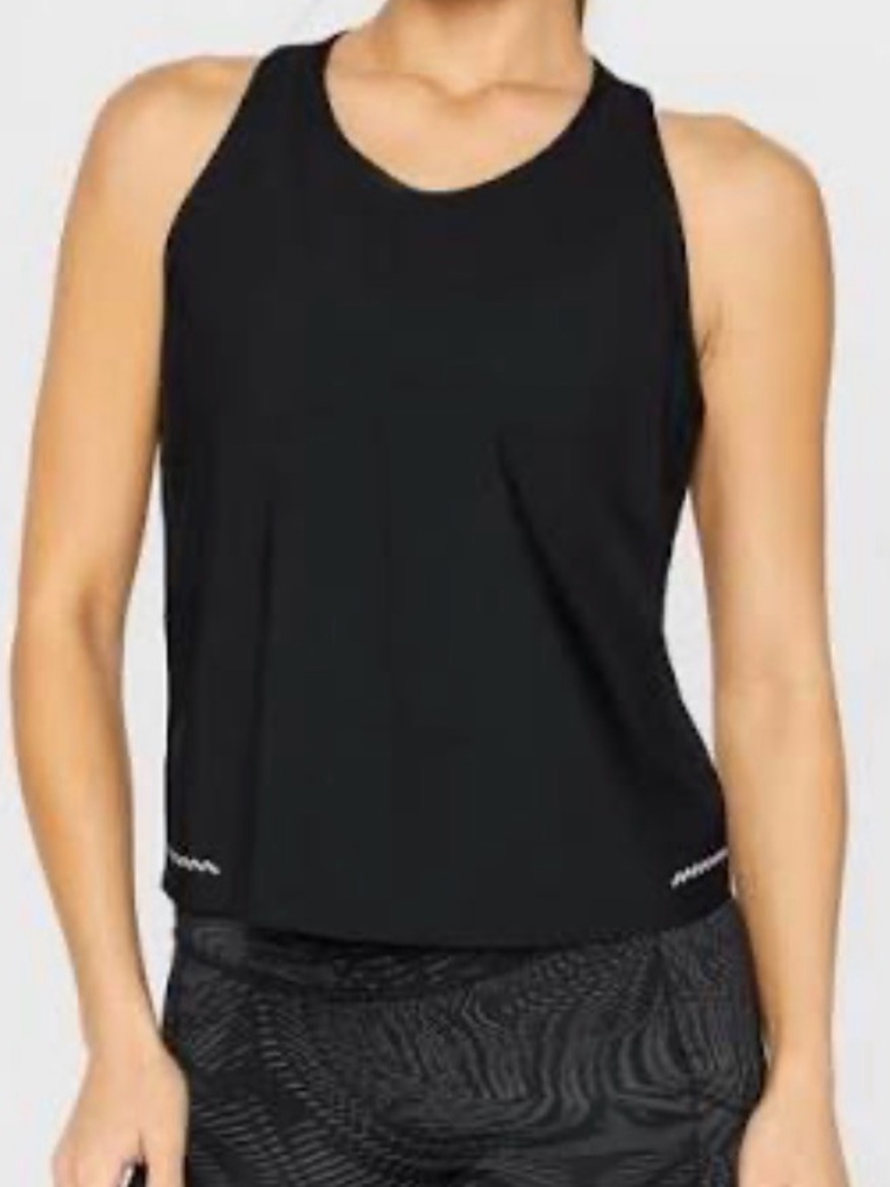 Fabletics Essential Air Tank - Picture 2 of 5